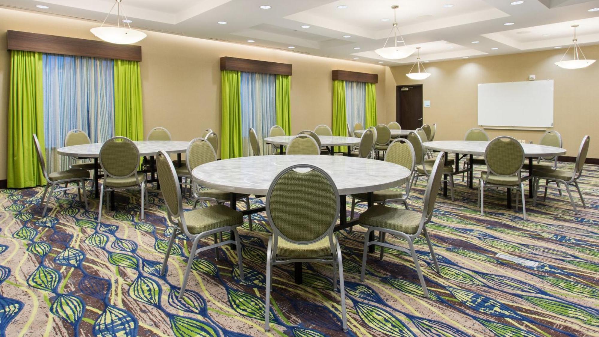 Holiday Inn Express & Suites Midland South I-20 By Ihg Εξωτερικό φωτογραφία