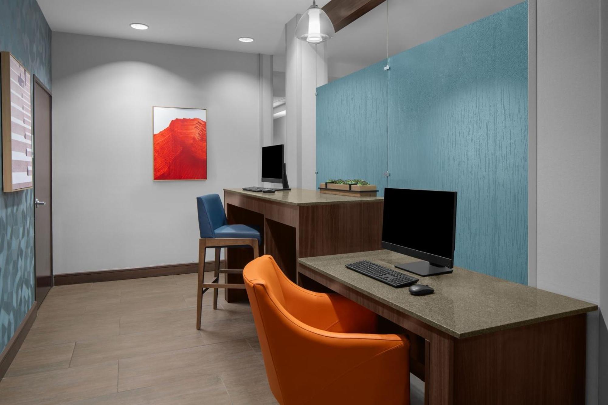 Holiday Inn Express & Suites Midland South I-20 By Ihg Εξωτερικό φωτογραφία